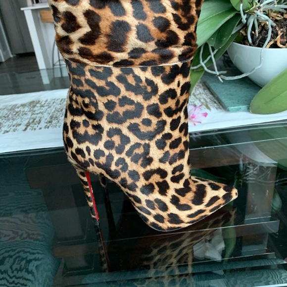 ❌SOLD❌Christian Louboutin Botta animal print boot - Picture 2 of 8